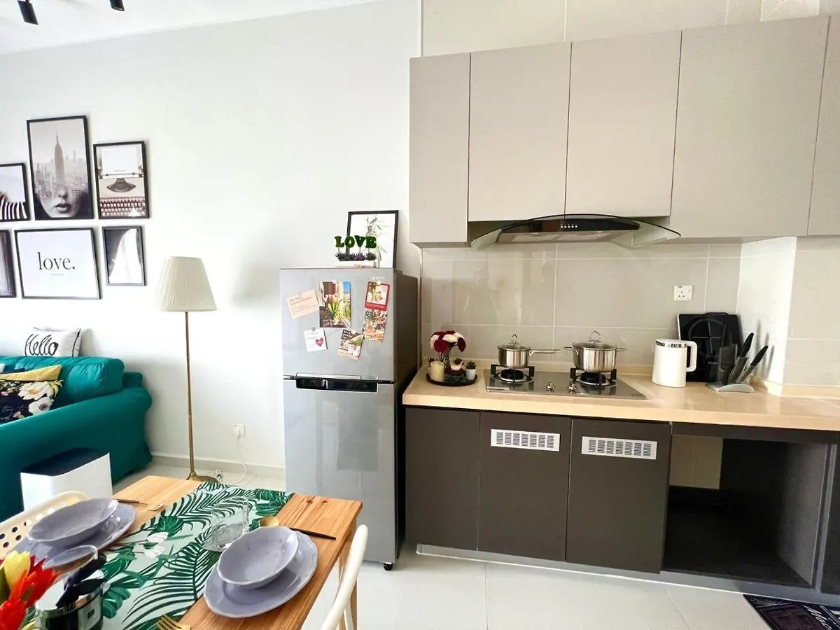 Danga Bay 2Br Cozy Zonewseaview By Our Stay Johor Bahru Apartment